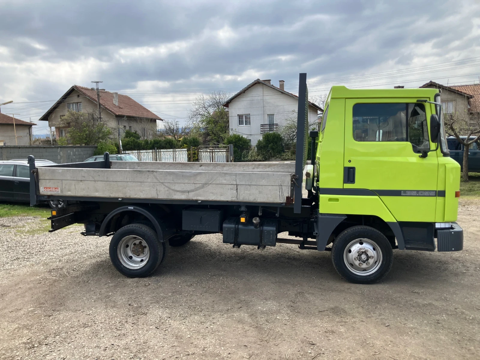 Nissan L35  - изображение 3