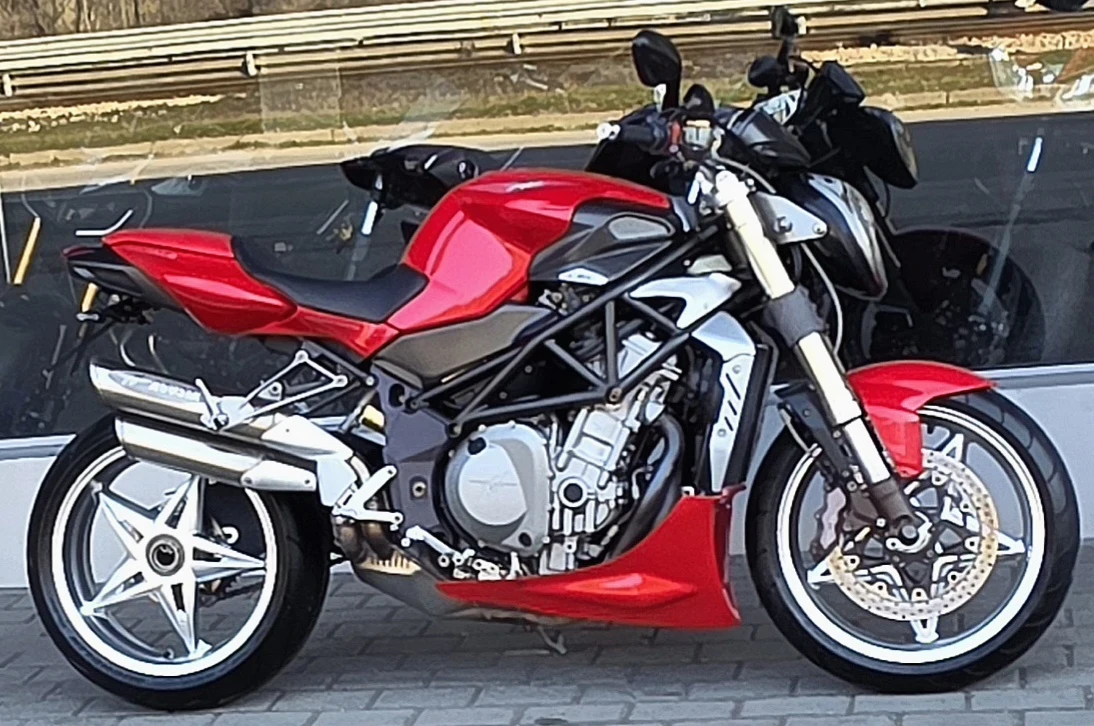 MV Agusta Brutale 750 S, снимка 4 - Мотоциклети и мототехника - 53001094