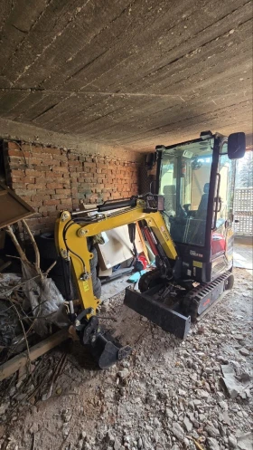 Мини челни товарачи Bobcat CASE XT40, снимка 10