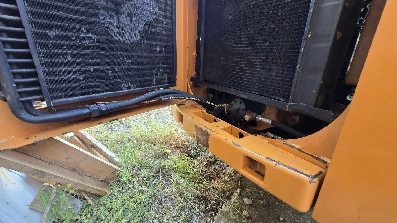 ���� ����� �������� Bobcat CASE XT40 | Mobile.bg � ����������� 4