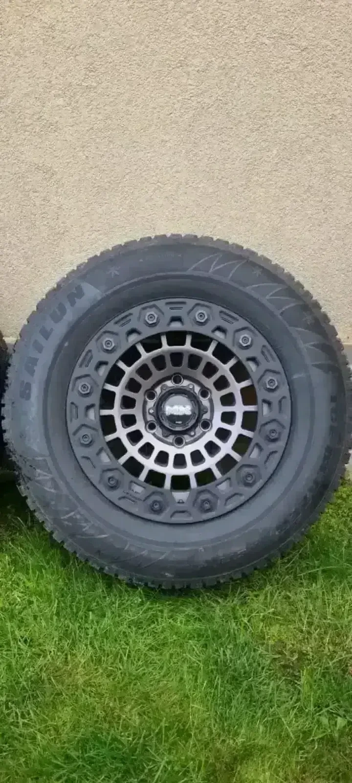 Гуми с джанти Sailun 265/65R17