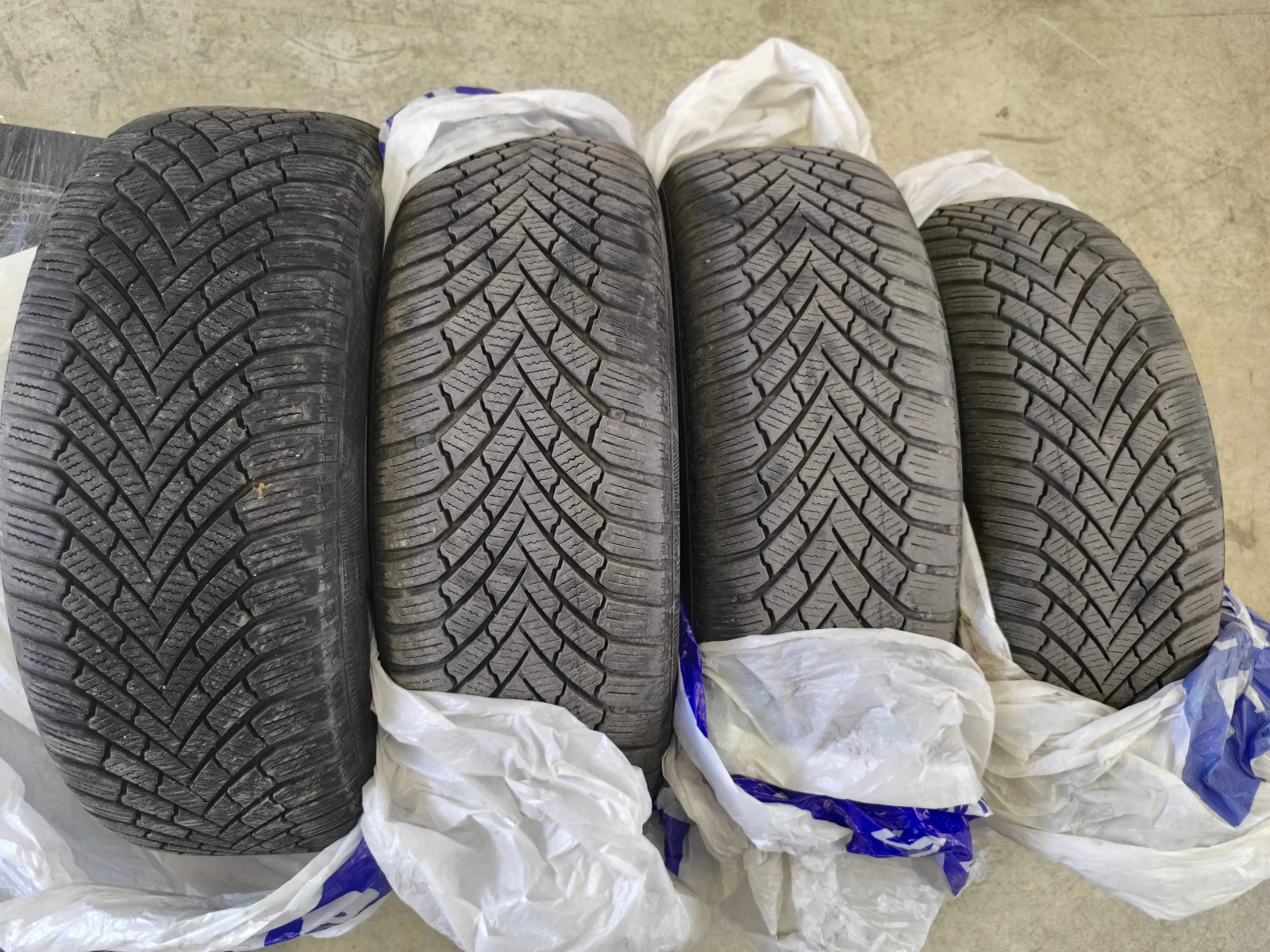 Гуми с джанти Continental 205/55R16, снимка 2 - Гуми и джанти - 55739396