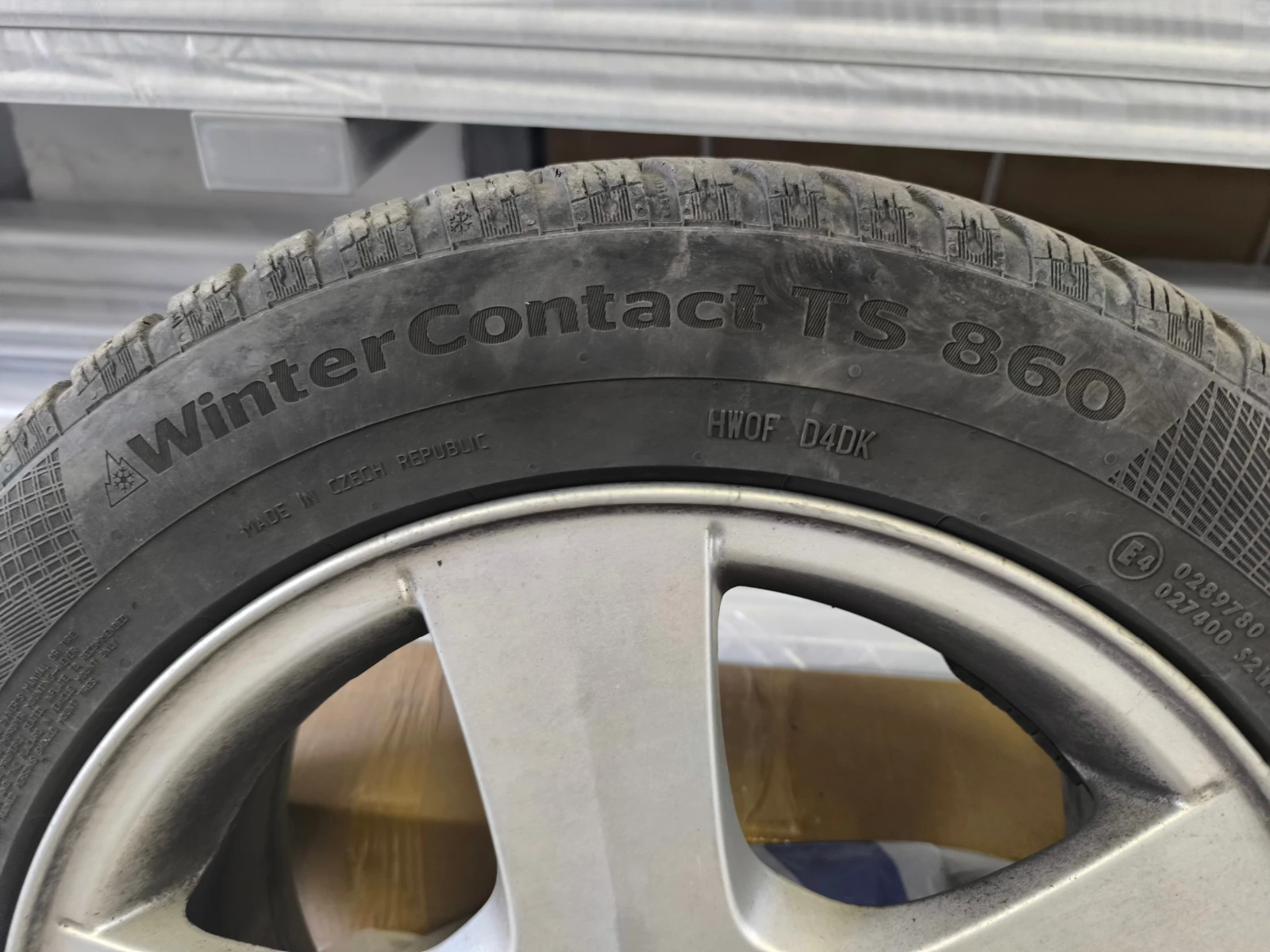 Гуми с джанти Continental 205/55R16, снимка 4 - Гуми и джанти - 55739396