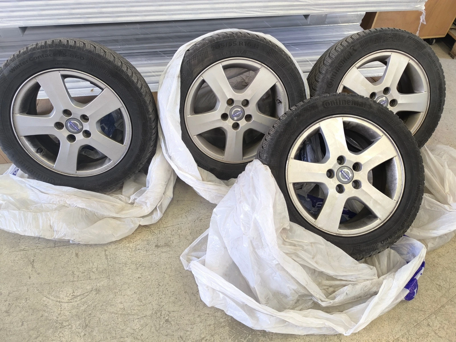 Гуми с джанти Continental 205/55R16