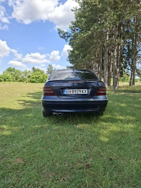 Mercedes-Benz C 180, снимка 3