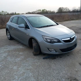 Opel Astra J 1, 7 CDTI, снимка 4