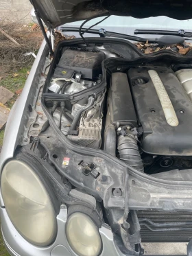 Mercedes-Benz E 220, снимка 6