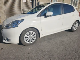������ Peugeot 208