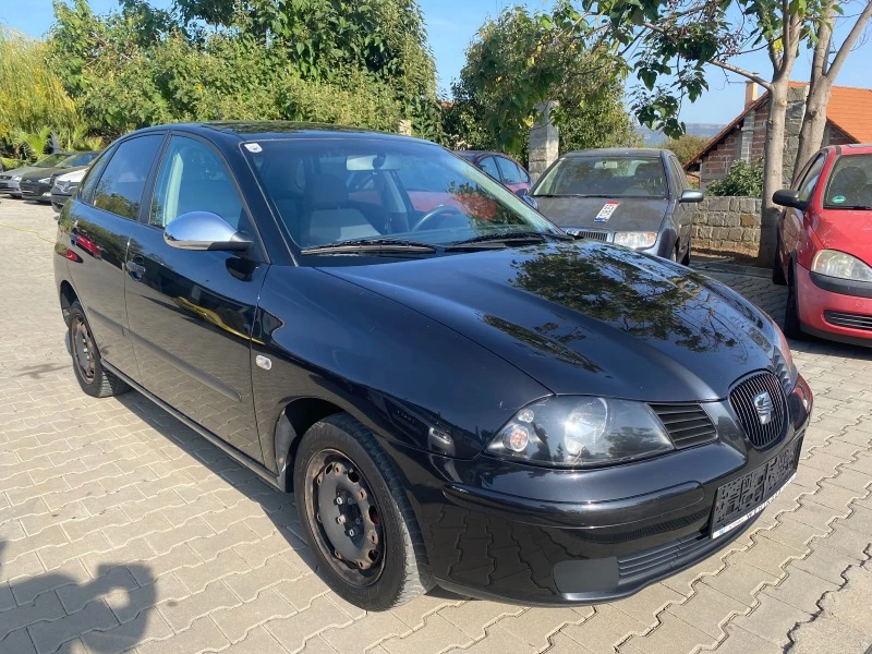 Seat Ibiza 1.4 75к.с клима, снимка 6 - Автомобили и джипове - 46274678