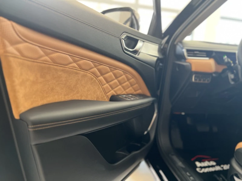 Wey 03 LUXURY 4X4 PHEV, снимка 8 - Автомобили и джипове - 51616644