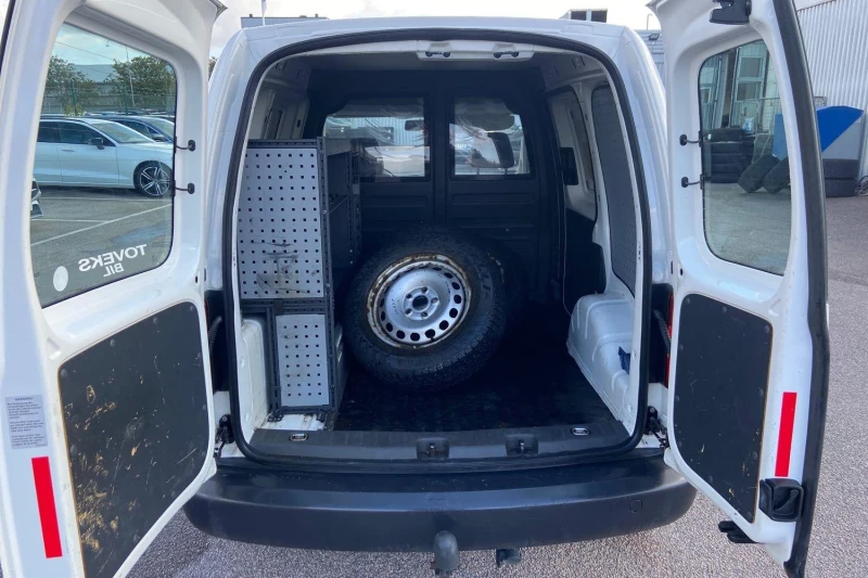 VW Caddy 121 500 км, Внос ШВЕЦИЯ,  2, 00 бензин+ CNG, снимка 10 - Автомобили и джипове - 51684385