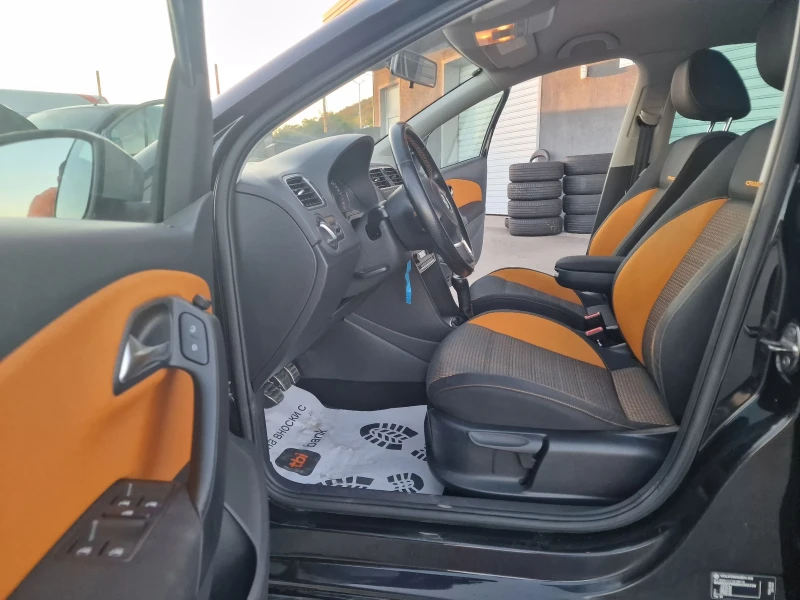 VW Polo 1.2i CROSS-10%, снимка 10 - Автомобили и джипове - 51737518