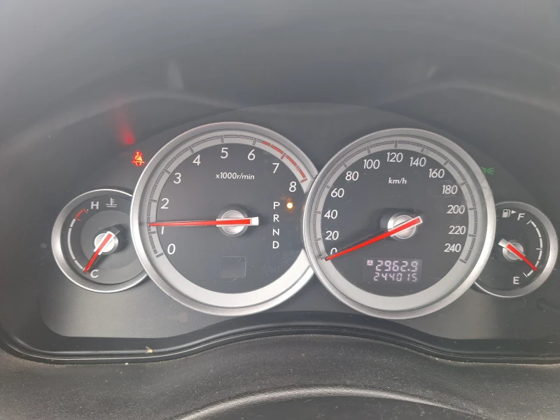 Subaru Outback 2.5 I , снимка 12 - Автомобили и джипове - 51935459