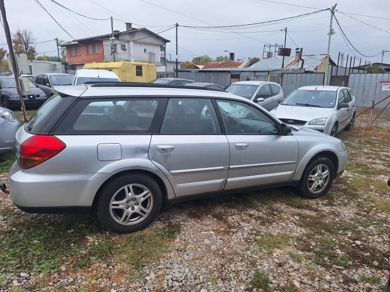 Subaru Outback 2.5 I , снимка 8 - Автомобили и джипове - 51935459