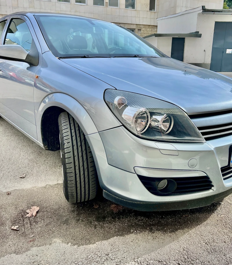 Opel Astra, снимка 2 - Автомобили и джипове - 51995985