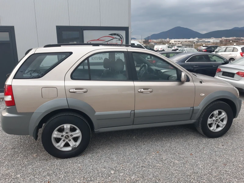 Kia Sorento, снимка 3 - Автомобили и джипове - 52170187