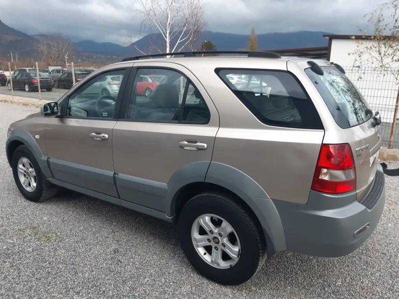 Kia Sorento, снимка 6 - Автомобили и джипове - 52170187