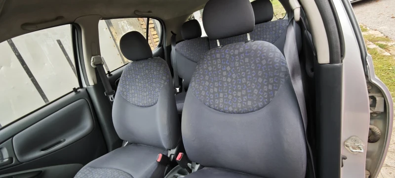 Toyota Yaris, снимка 5 - Автомобили и джипове - 52272033