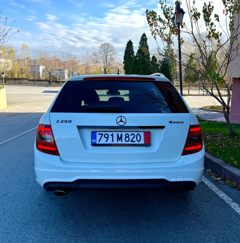 Mercedes-Benz C 250 AMG/4MATIC/MEMORY/HARMAN, снимка 4 - Автомобили и джипове - 52595078