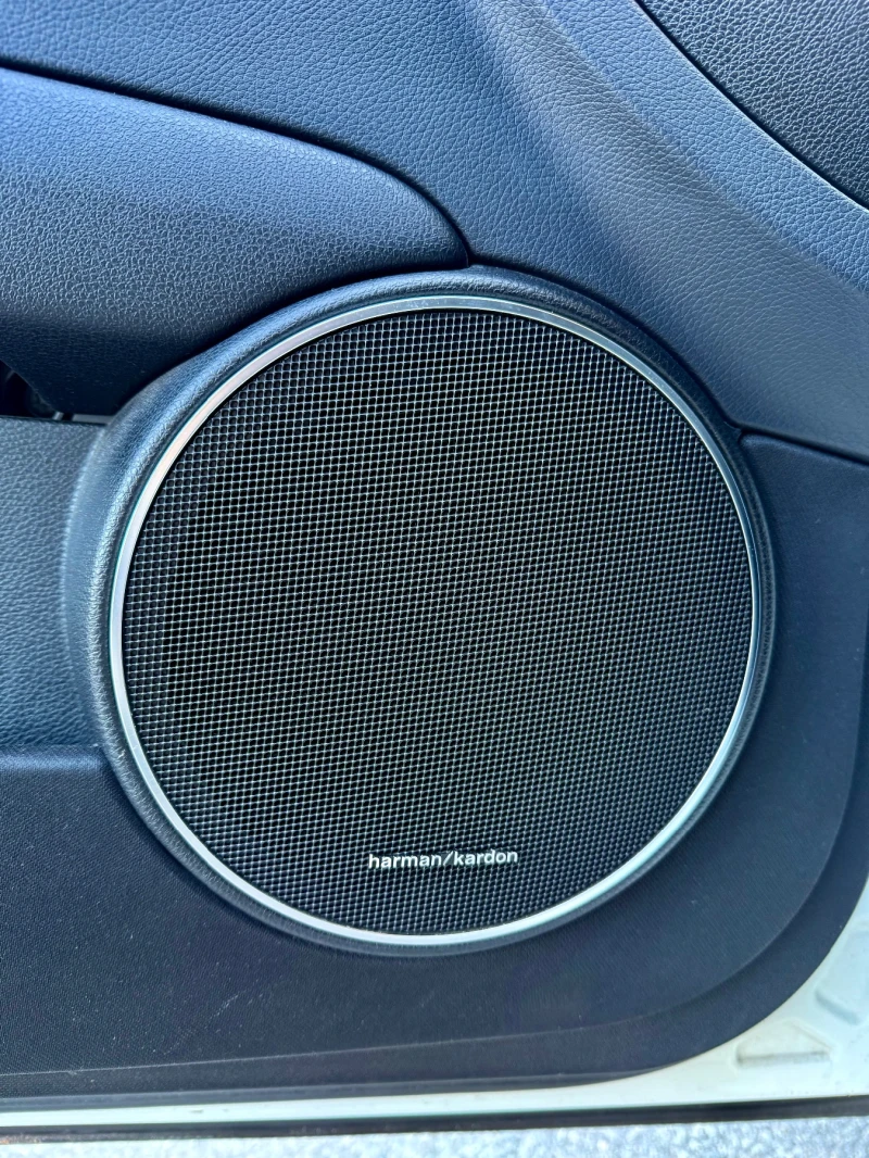 Mercedes-Benz C 250 AMG/4MATIC/MEMORY/HARMAN, снимка 13 - Автомобили и джипове - 52595078