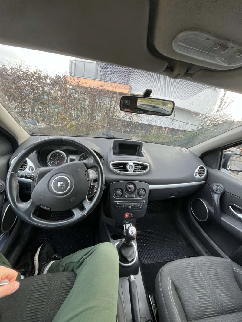Renault Clio 1.5dCi, снимка 2 - Автомобили и джипове - 52617307