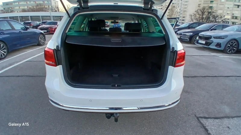 VW Passat   B7 1.6TDI 105k.2012гKLIMATRONIK, снимка 11 - Автомобили и джипове - 52742405