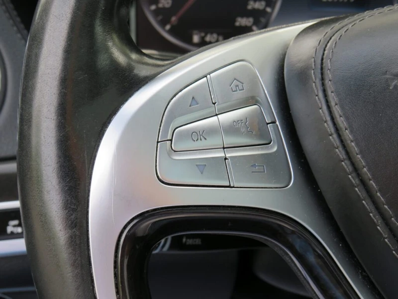 Mercedes-Benz S 550 * AMG Sport 4MATIC Very Well Maintained * CARFAX *, снимка 16 - Автомобили и джипове - 52930339