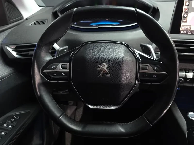Peugeot 3008 1.6 BlueHDI, снимка 13 - Автомобили и джипове - 54298753