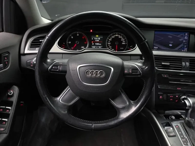 Audi A4 2.0 TDI, снимка 14 - Автомобили и джипове - 54550855