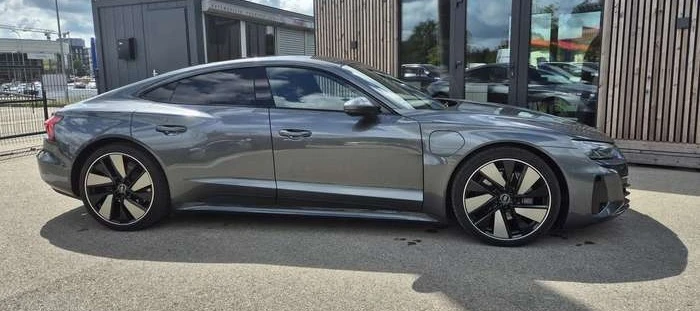 Audi E-Tron GT Quatt MASSAGE/HEAD UP/ALL WHEEL STEERING, снимка 2 - Автомобили и джипове - 54739020