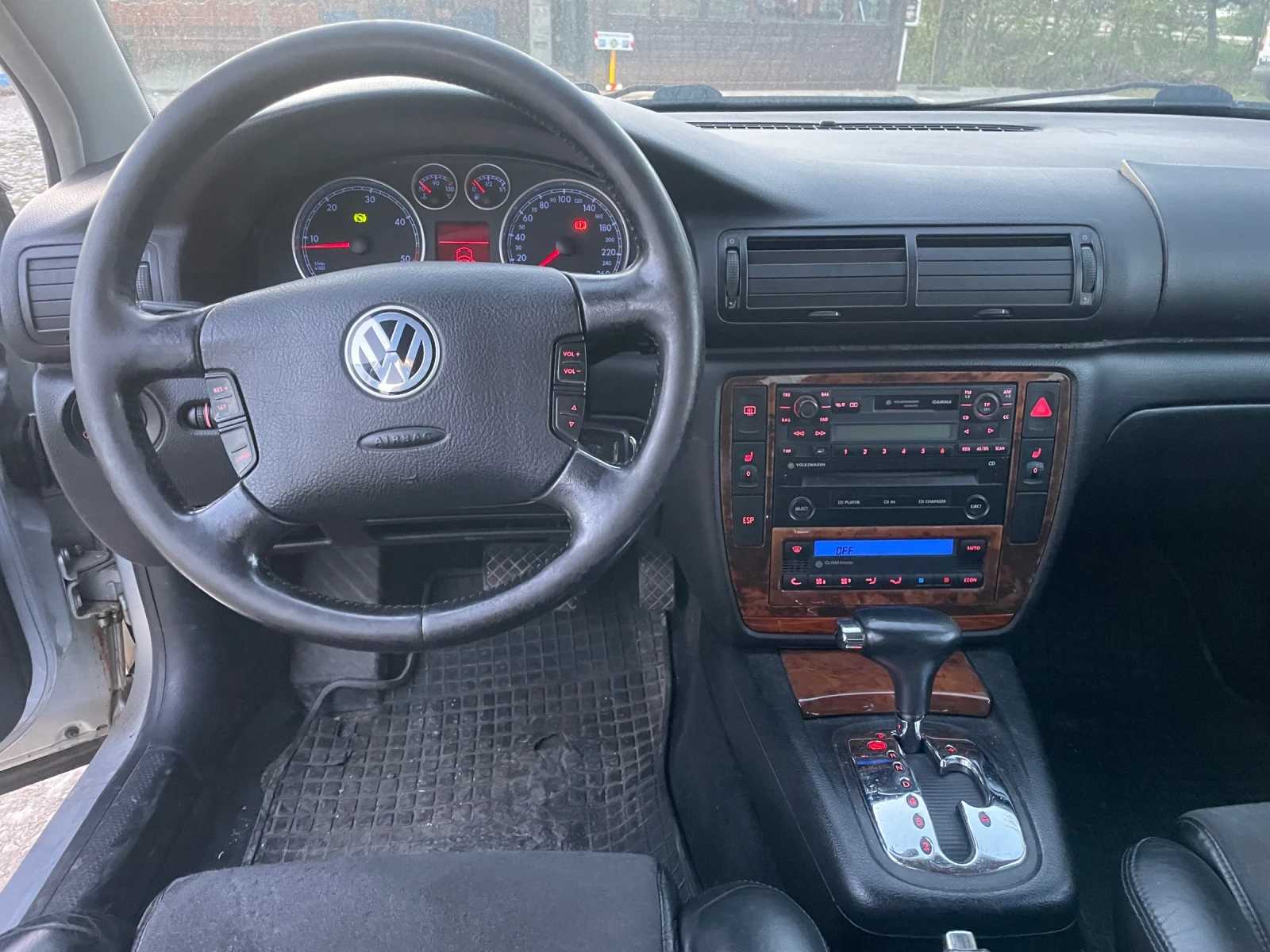 VW Passat 1.9TDI Highline - изображение 9