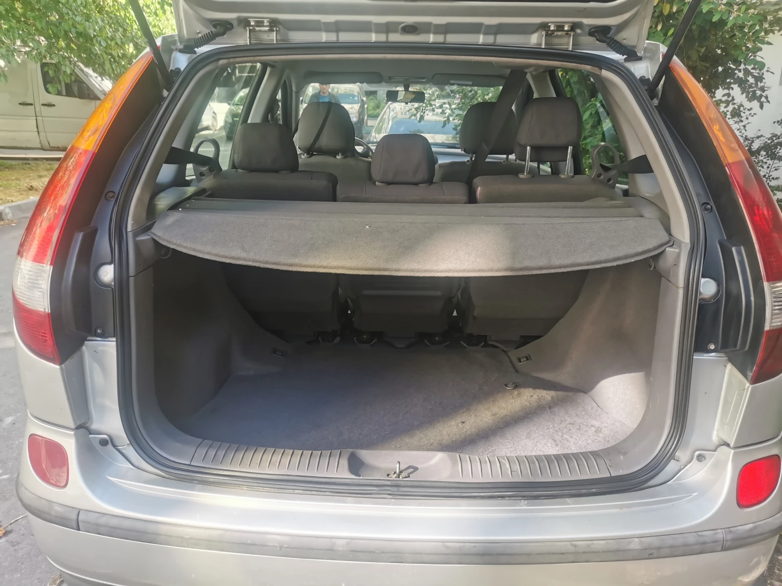 Nissan Almera tino  - изображение 5