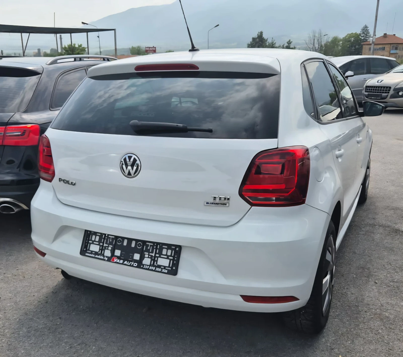 VW Polo 1, 4 tdi euro6 NAVI - изображение 3