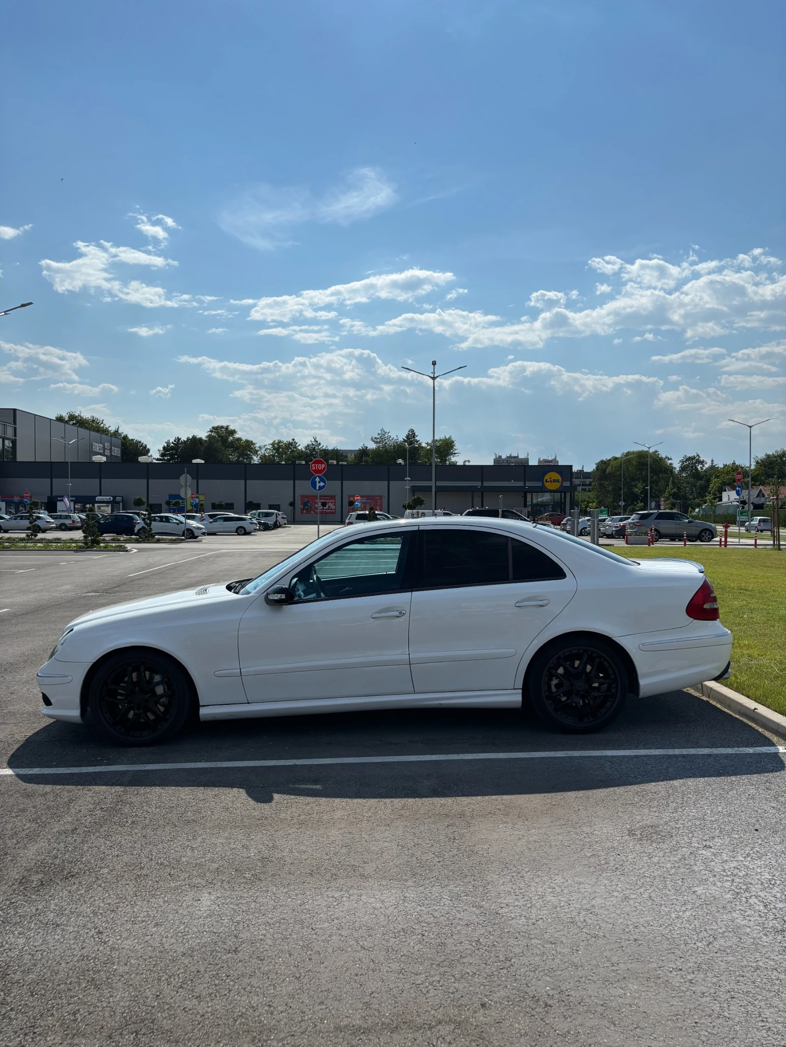 Mercedes-Benz E 500 AMG, ГАЗ, ПРИЖУНИ - изображение 3