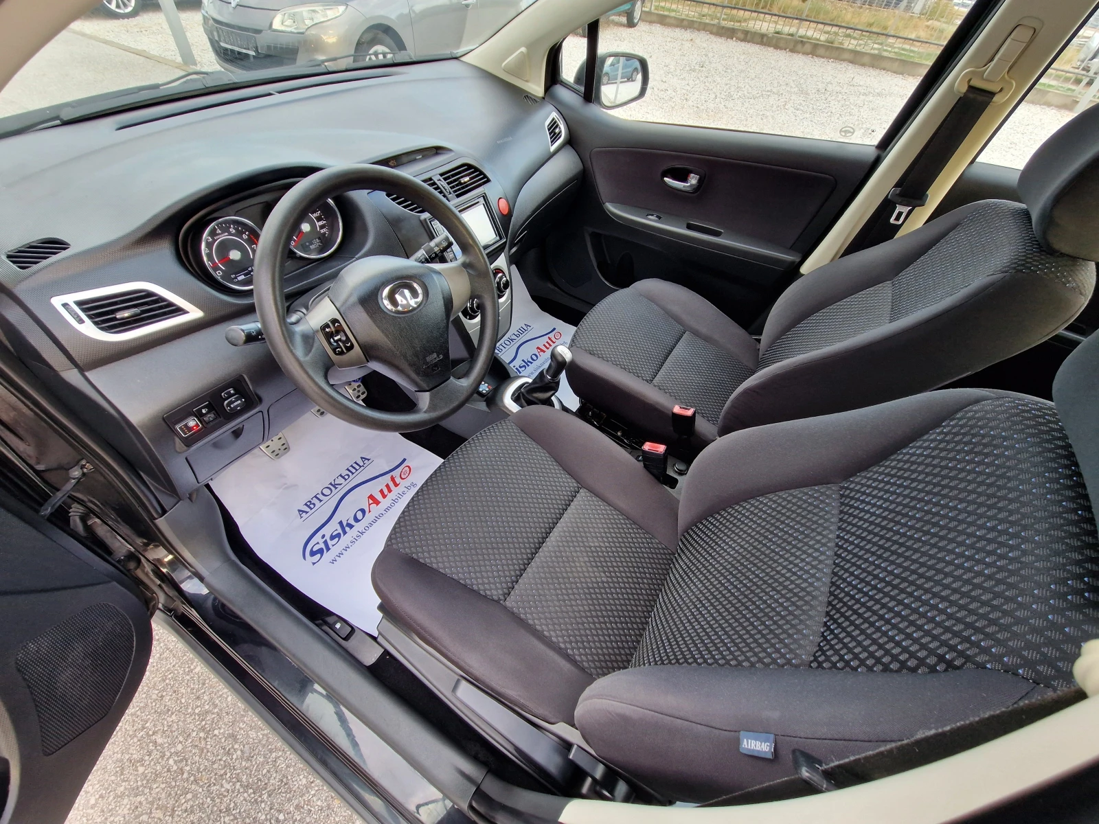 Toyota Yaris 1.5vvti-97ks GAS* NAVI* CAMERA* Italia - изображение 6