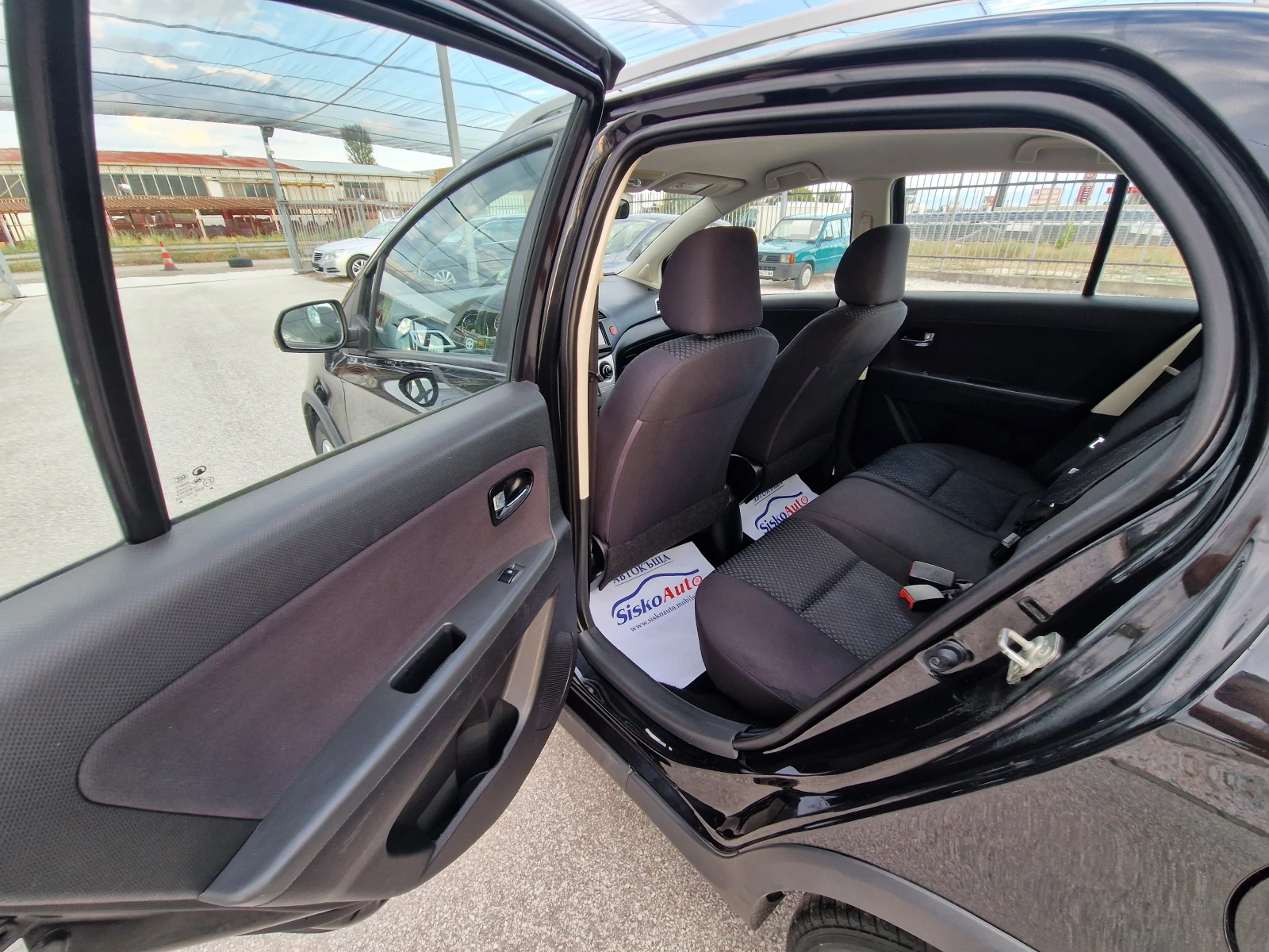 Toyota Yaris 1.5vvti-97ks GAS* NAVI* CAMERA* Italia - изображение 9