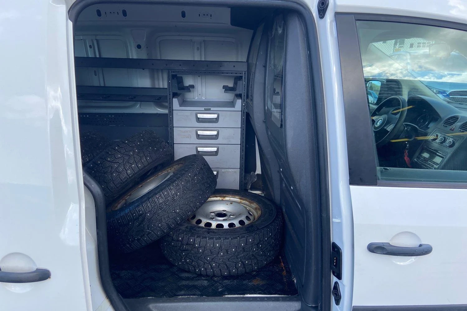 VW Caddy 121 500 ,  ,  2, 00 + CNG | Mobile.bg   11