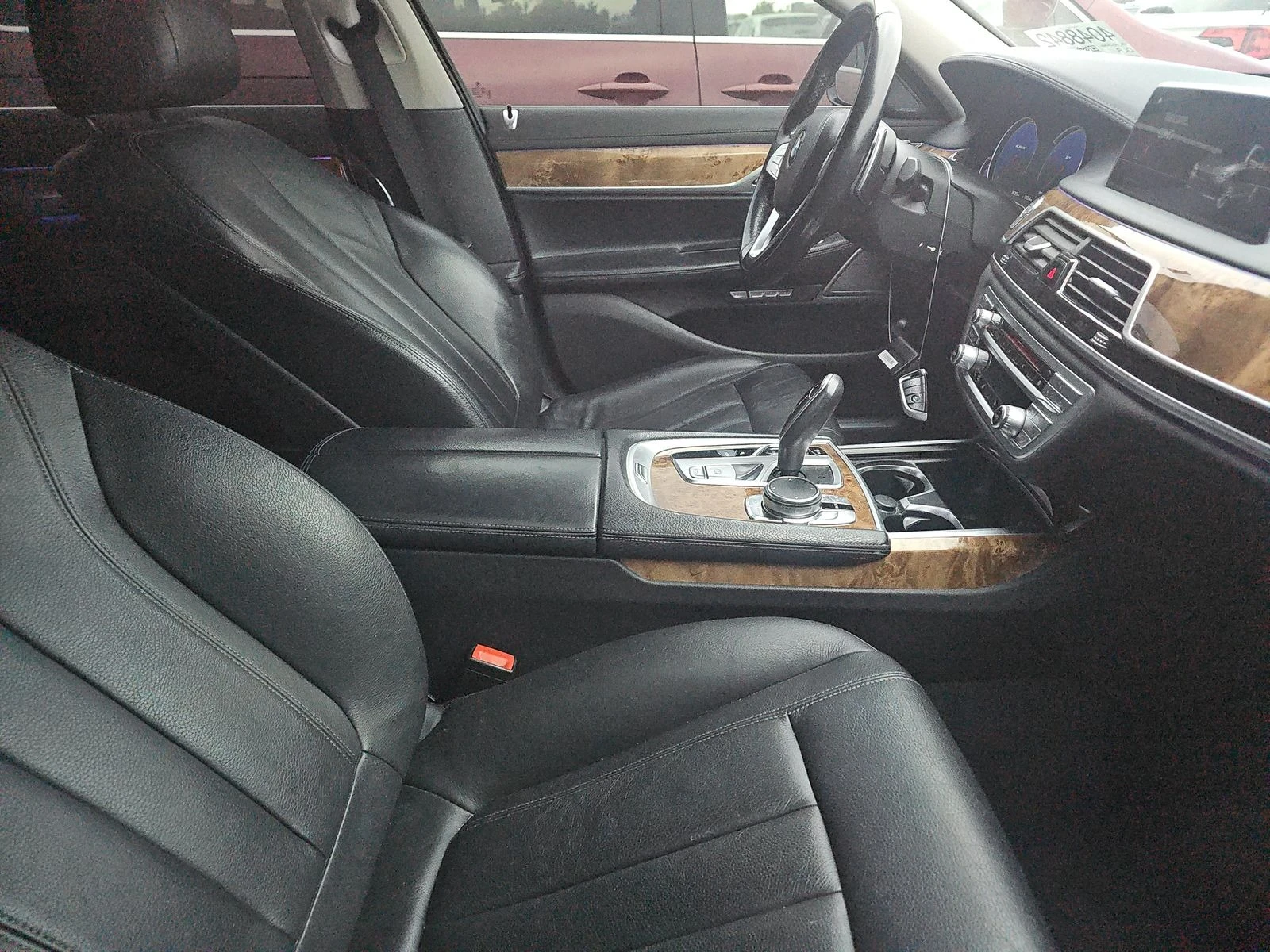 BMW 740 i xDrive * PANO * SOFT-CLOSE * H/K * CAM * AMBIENT - изображение 8