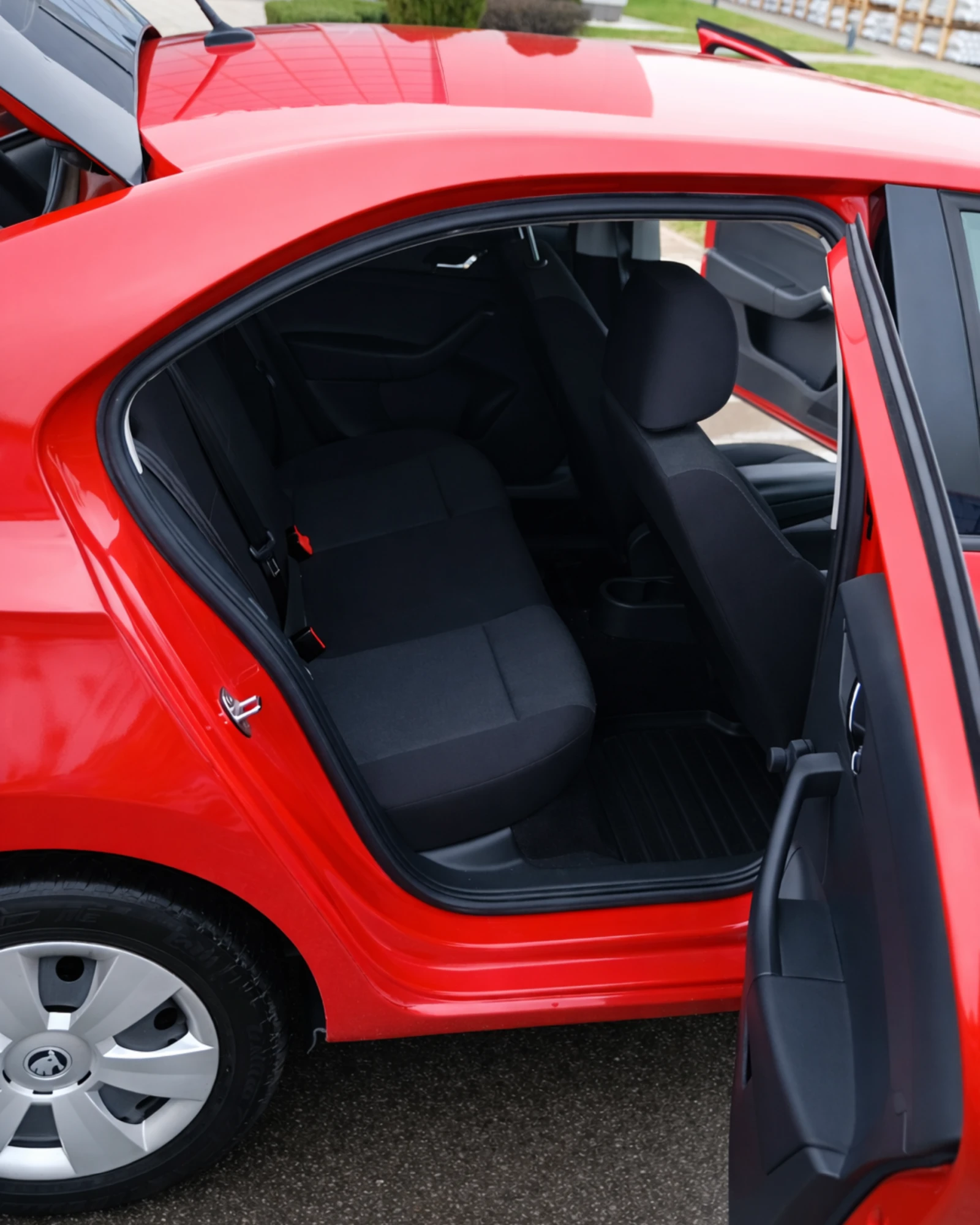 Skoda Rapid | Mobile.bg � ����������� 5