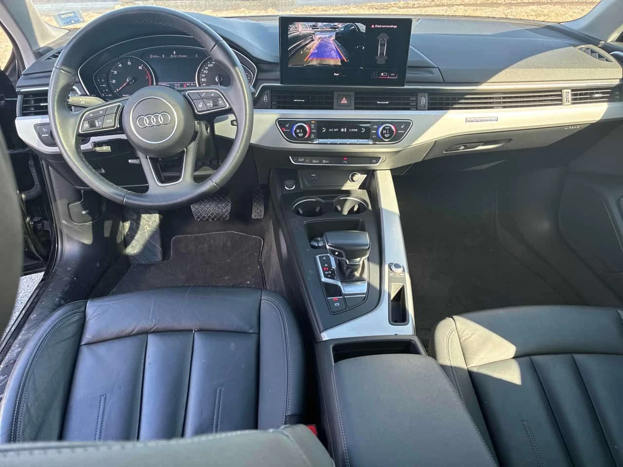 Audi A4 Komfort/ДИСТРОНИК/ПАНОРАМА/ПОДГРЕВИ - изображение 10