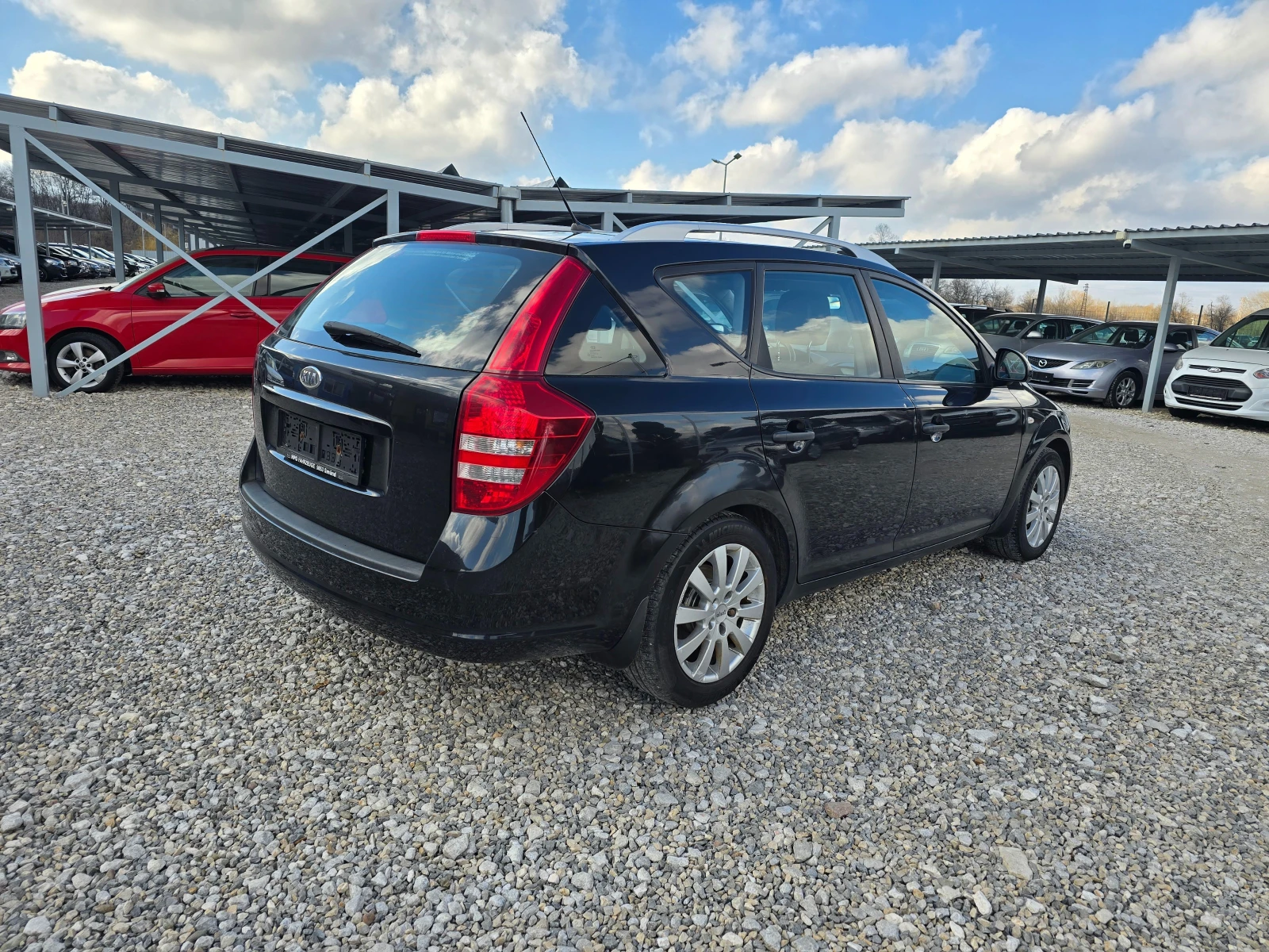 Kia Ceed 1.4 БЕНЗИН ! ! РЕАЛНИ КИЛОМЕТРИ - изображение 5