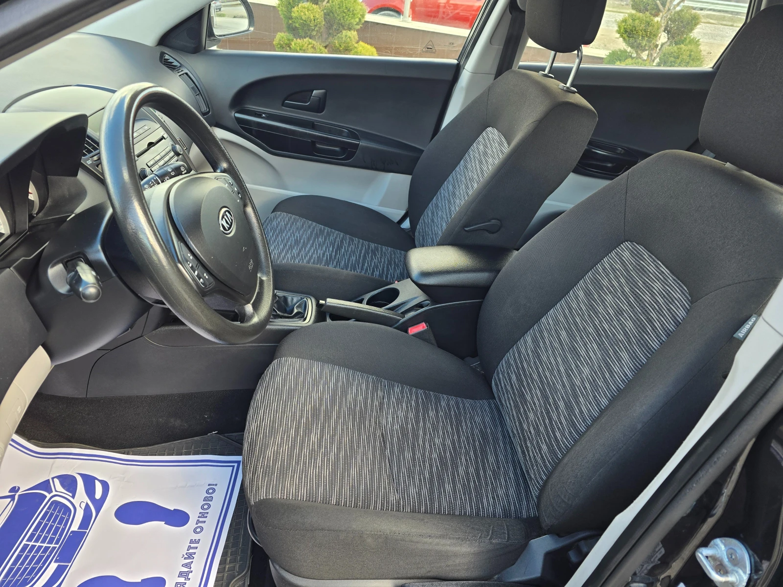 Kia Ceed 1.4 БЕНЗИН ! ! РЕАЛНИ КИЛОМЕТРИ - изображение 10