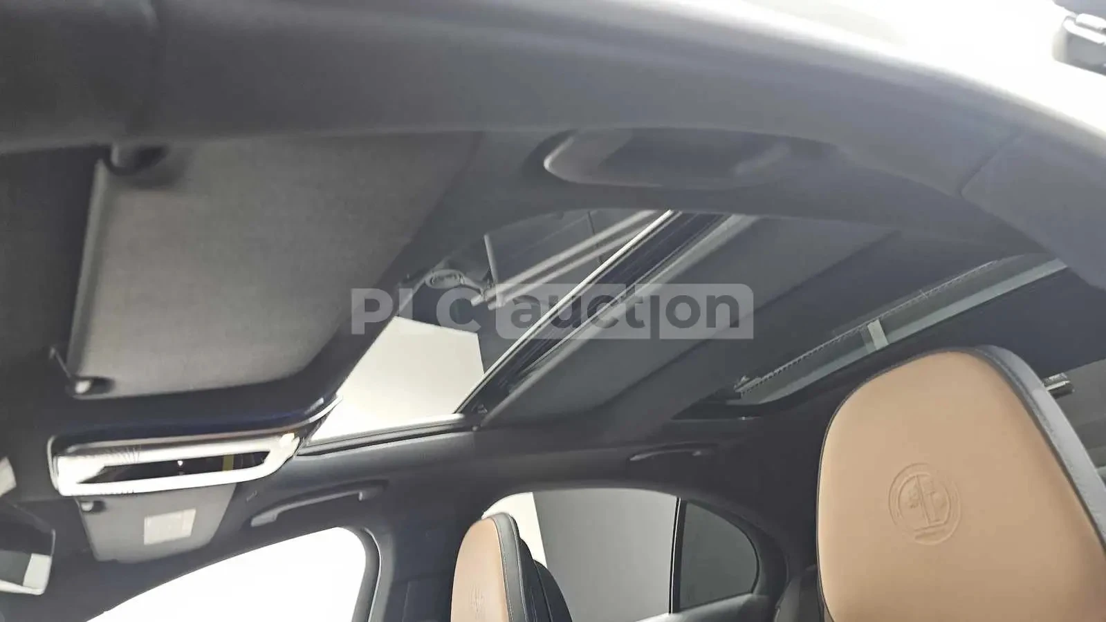 Mercedes-Benz E 53 AMG 1985 KM, снимка 15 - Автомобили и джипове - 53779011