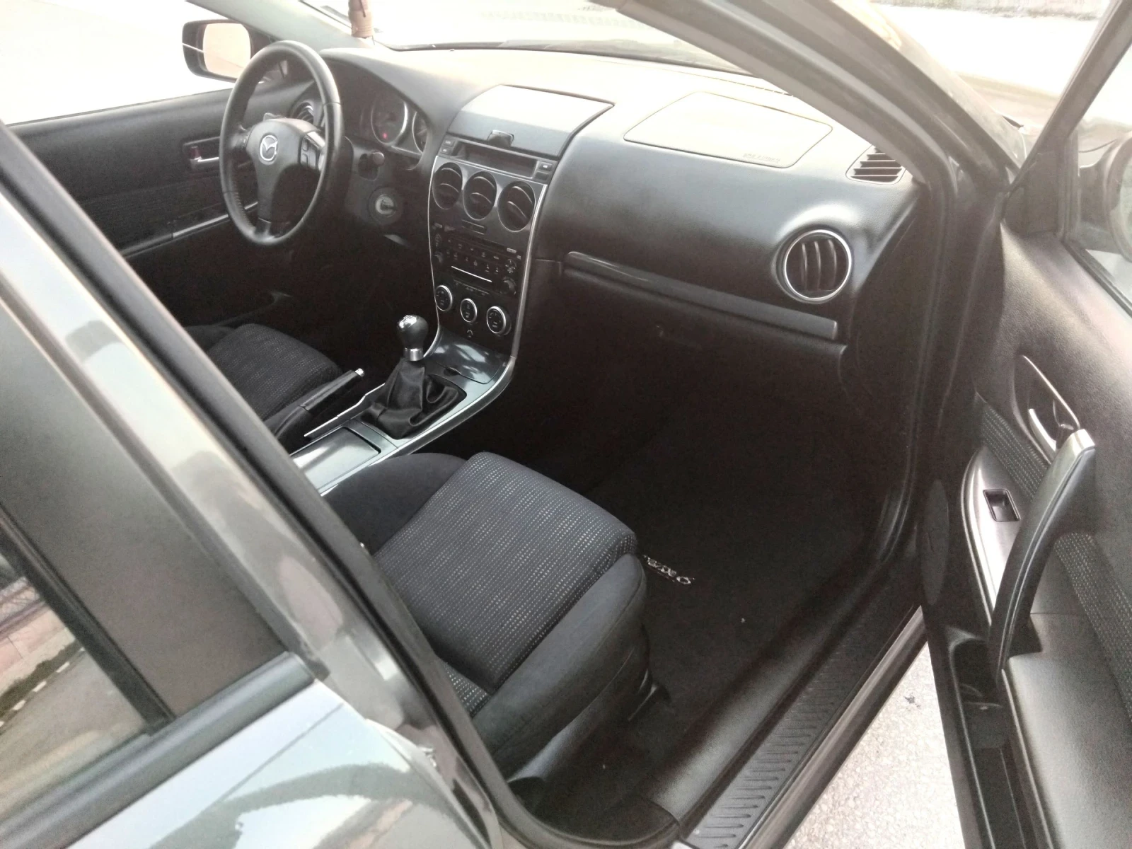 Mazda 6 2.0i147k+ КЛИМА + ГАЗОВ ИНЖЕКЦИОН. 2006г, снимка 12 - Автомобили и джипове - 53873119