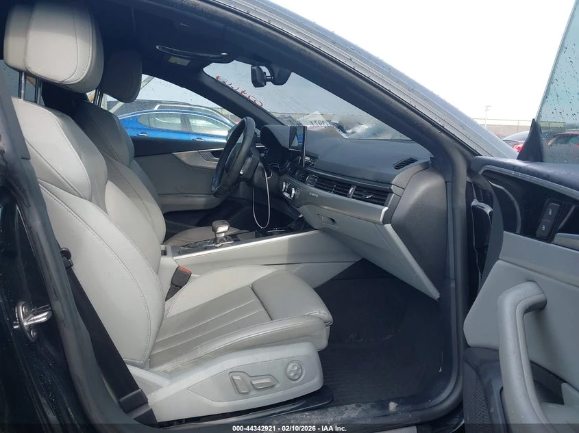 Audi A5 2l Sportback Premium 45 Tfsi S Line Quattro S Tron, снимка 6 - Автомобили и джипове - 53911106