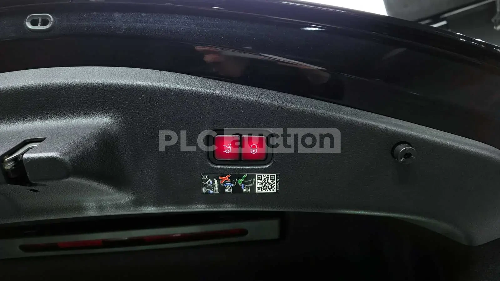 Mercedes-Benz CLE 200 2024* 9G* AMBIENT* KEYLESS* 360* КРАЙНА ЦЕНА, снимка 15 - Автомобили и джипове - 53928509