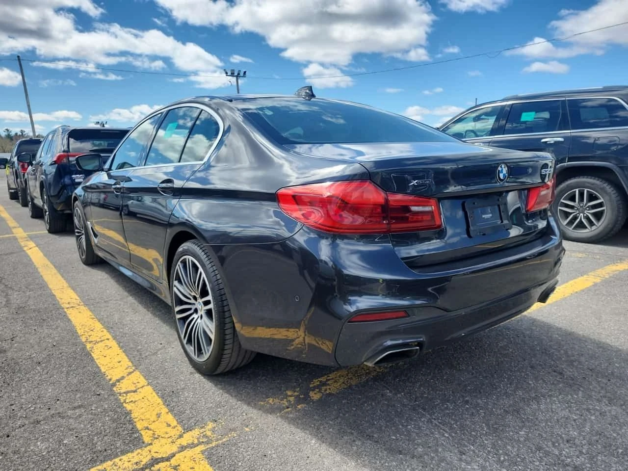 BMW 530 xDrive * M-Sport * LED фарове * Дигитално табло * , снимка 4 - Автомобили и джипове - 54396602