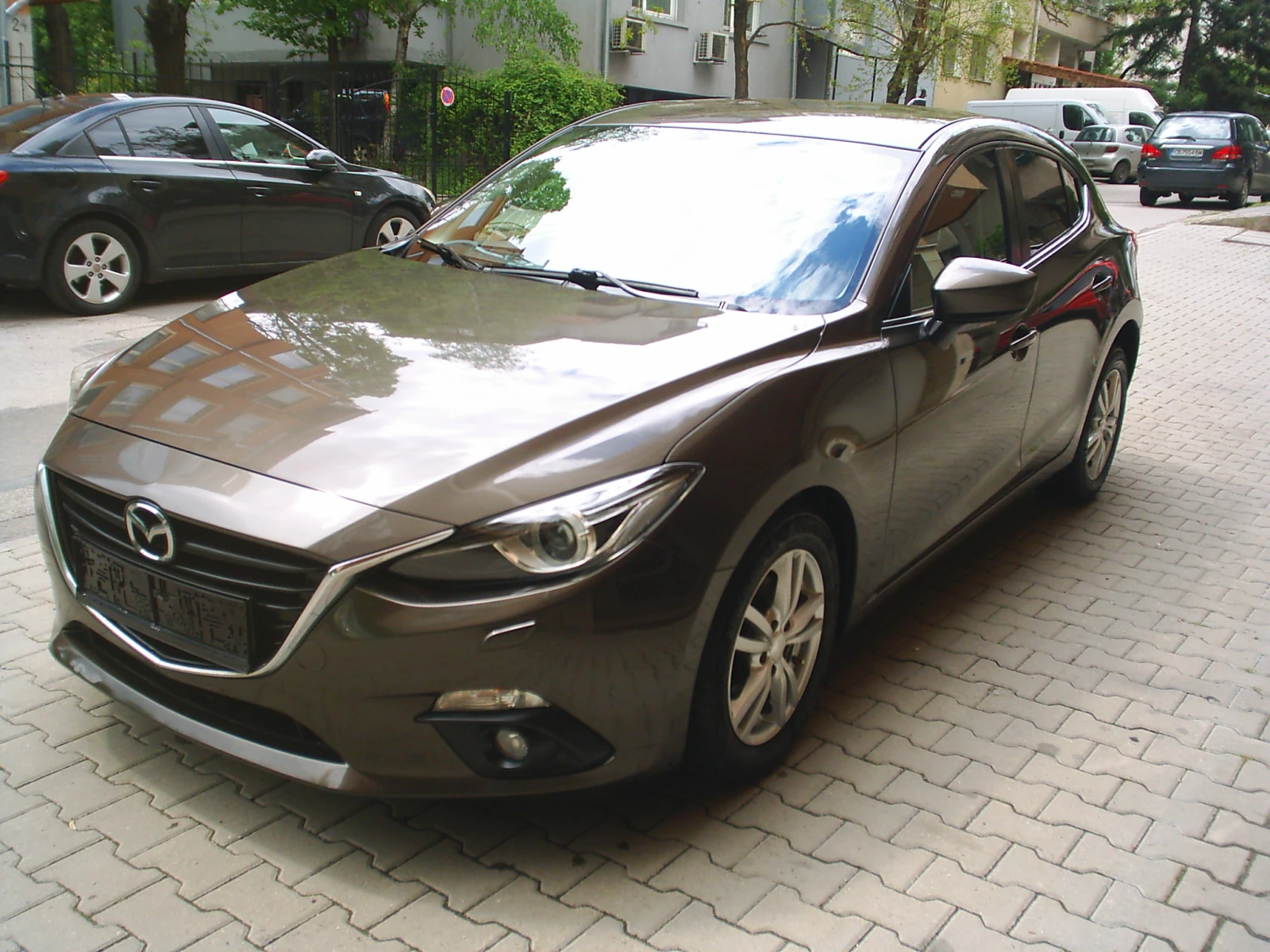 Mazda 3 2.2D Sky Active, снимка 7 - Автомобили и джипове - 54399559