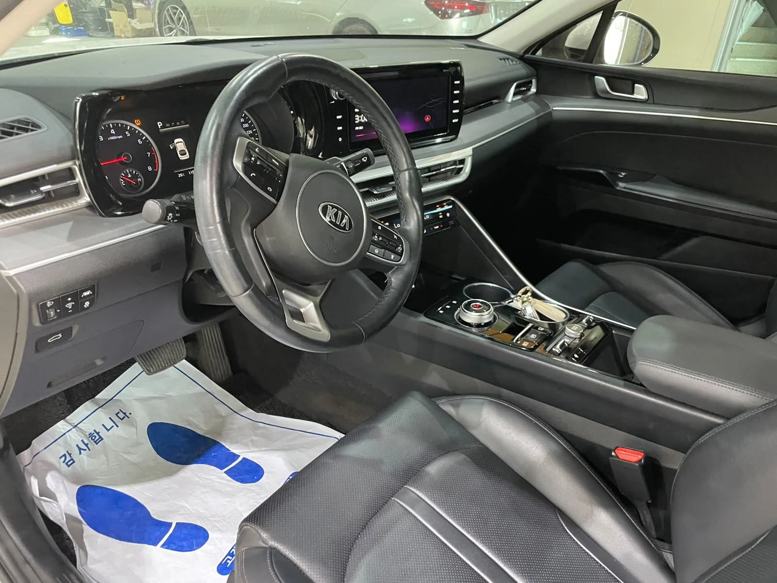 Kia K5 2.0 ! LPG ! Trendy !, снимка 8 - Автомобили и джипове - 54947380