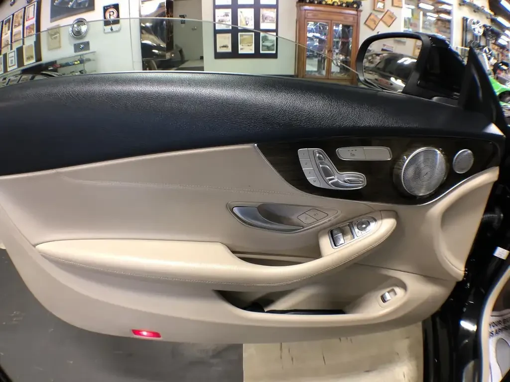 Mercedes-Benz C 300 FACELIFT* 4MATIC* BURMESTER* ДИГИТАЛНО* ТАБЛО* , снимка 9 - Автомобили и джипове - 55282851